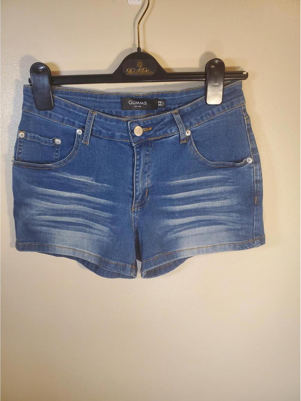GLIMMS Women's Jean Shorts Blue Distressed Size 32 Zip, Button,Classic,City